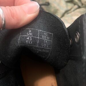 Doc Martens! Men’s size 10 or Euro 43 perfect condition
